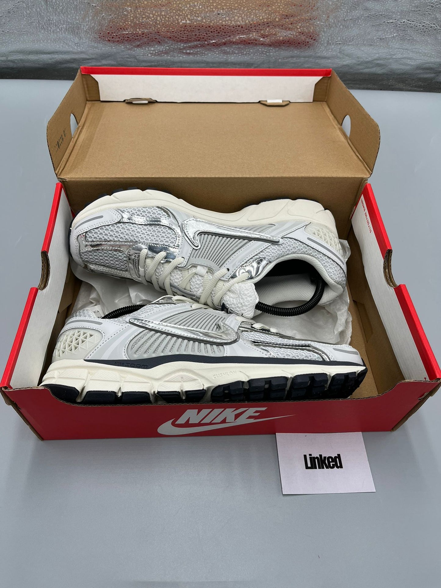 NIKE VOMERO 5 PHOTON DUST CHROME