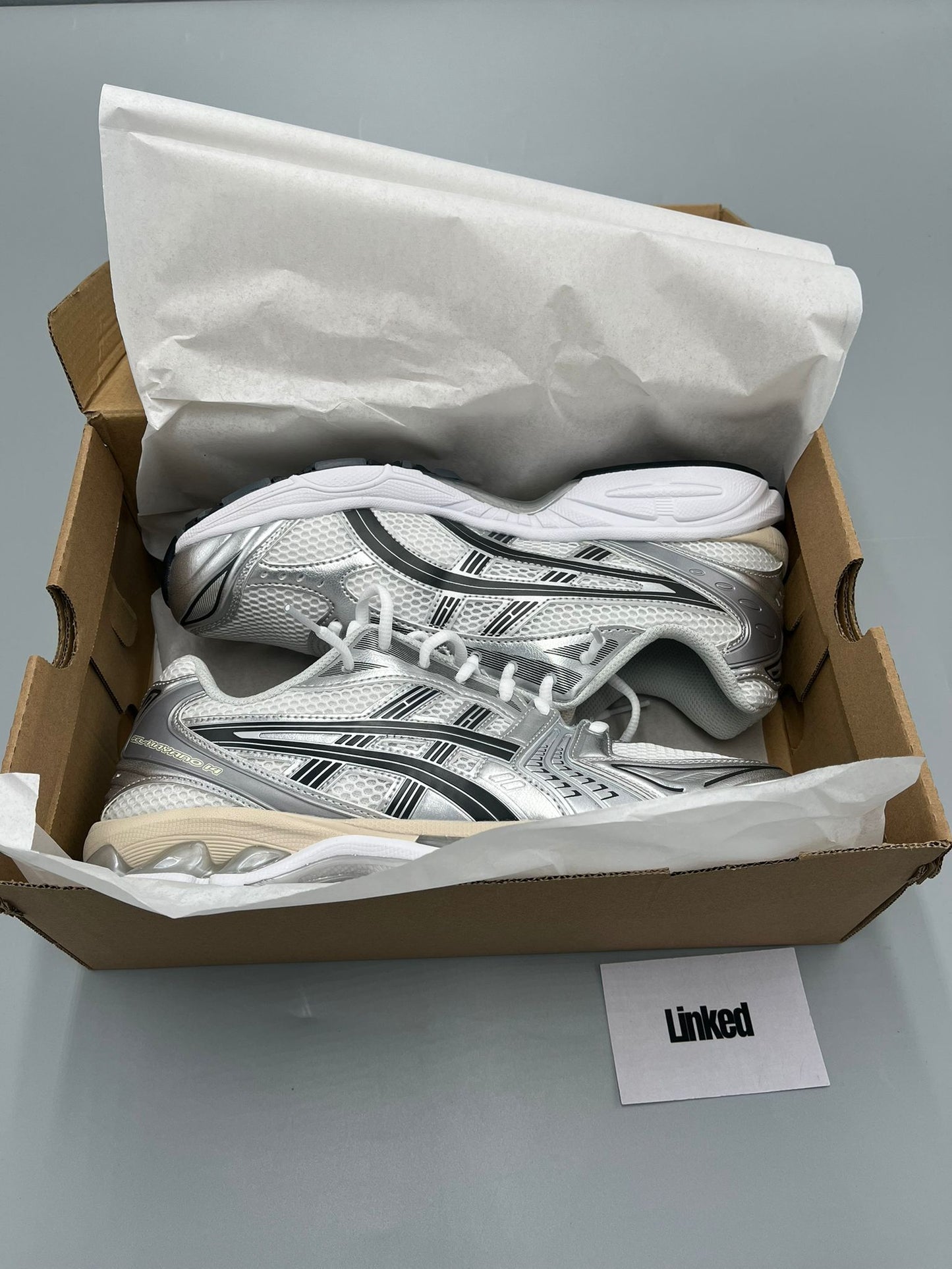 ASICS GEL KAYANO 14 WHITE/ GRAPHITE GREY