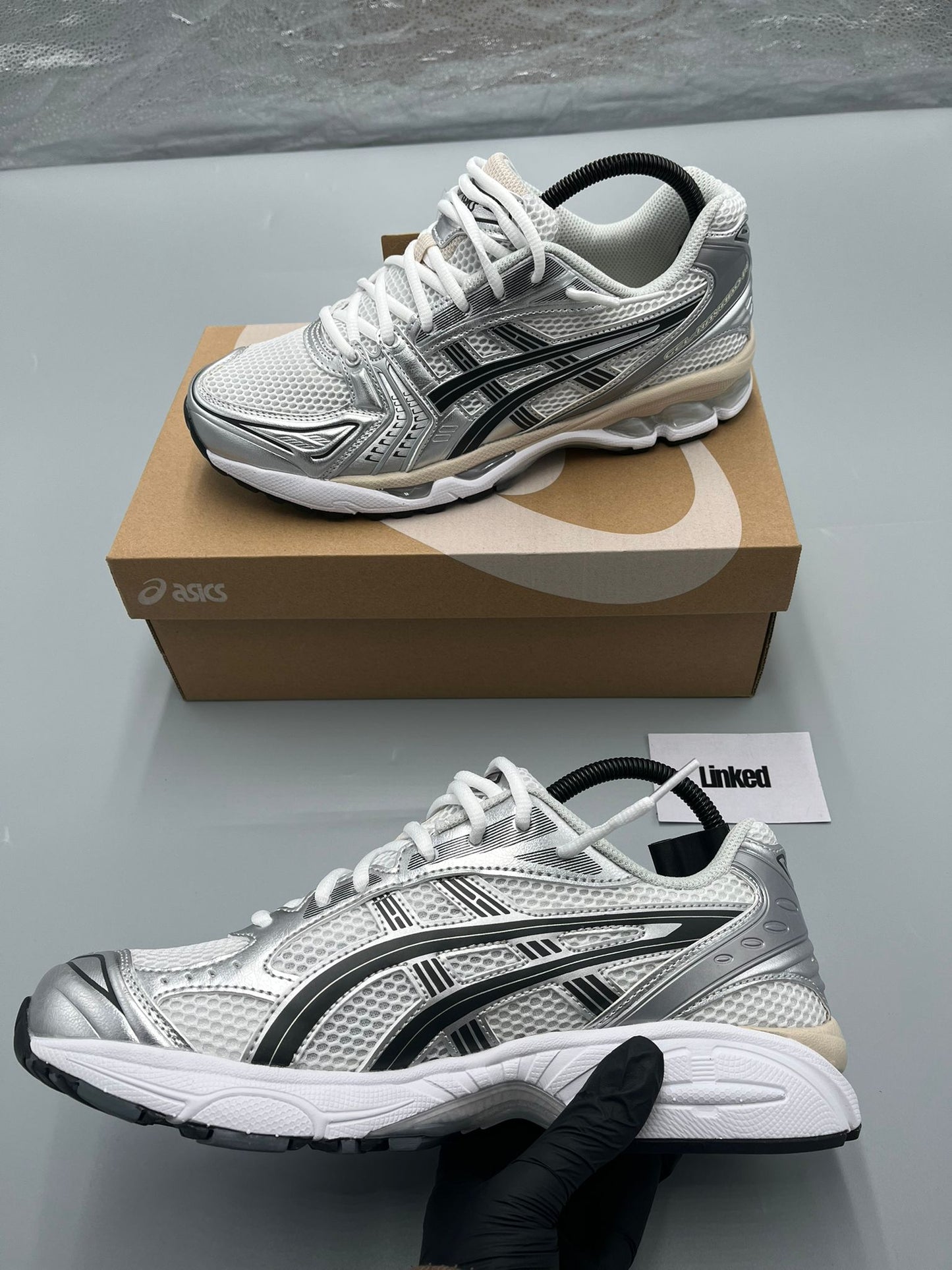 ASICS GEL KAYANO 14 WHITE/ GRAPHITE GREY
